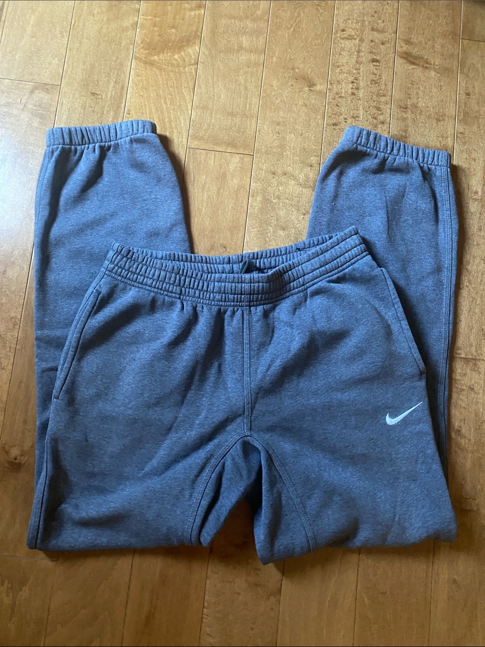 Nike Menss Gray Jogger Sweatpants with White Swoosh Size Small